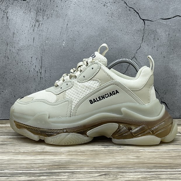 Balenciaga Triple S Clear Sole Beige - фото 10196