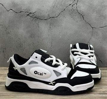 O cai Tm Black/White